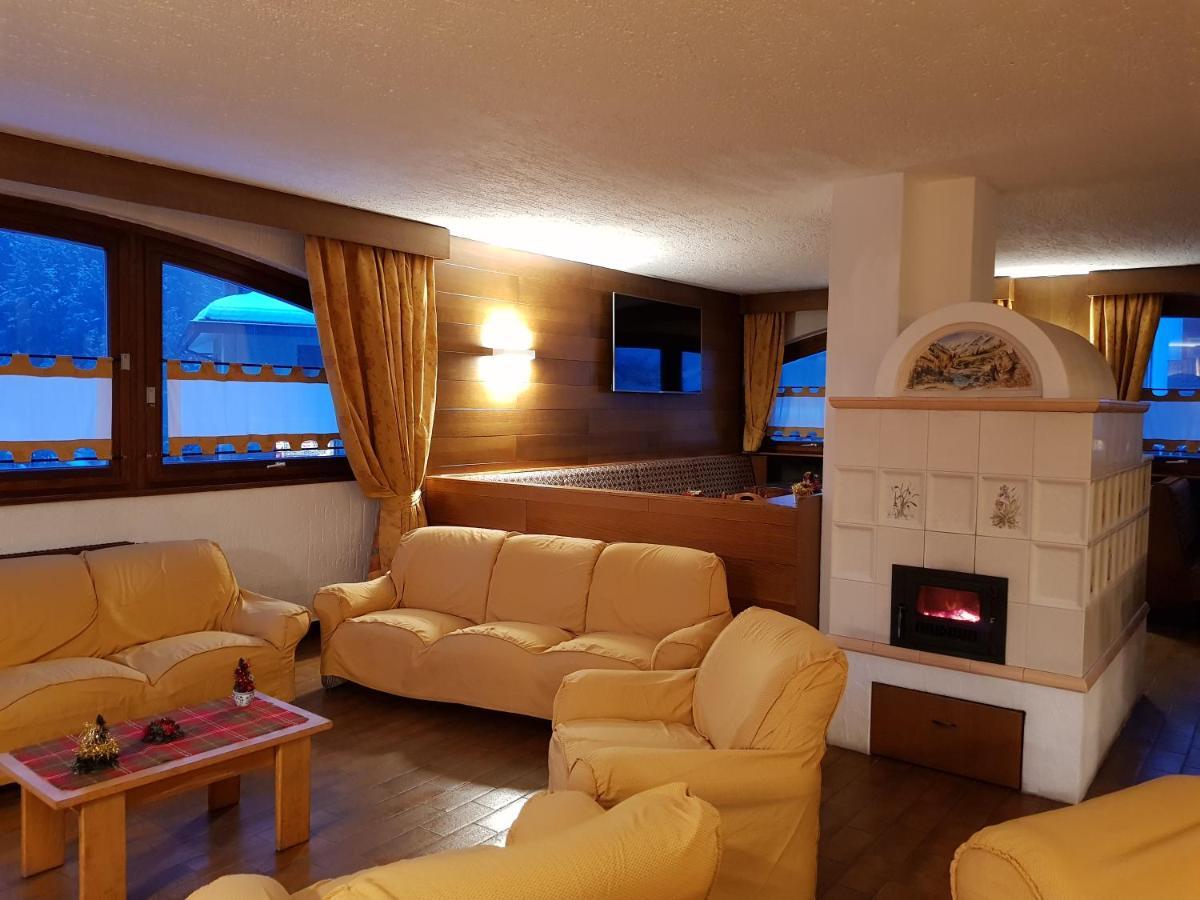 Hotel Alle Tre Baite سانتا كاترينا فالفورفا المظهر الخارجي الصورة
