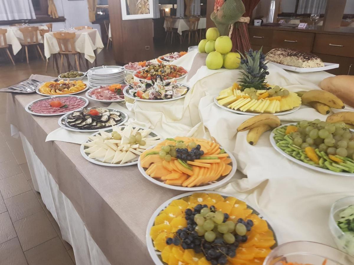 Hotel Alle Tre Baite سانتا كاترينا فالفورفا المظهر الخارجي الصورة