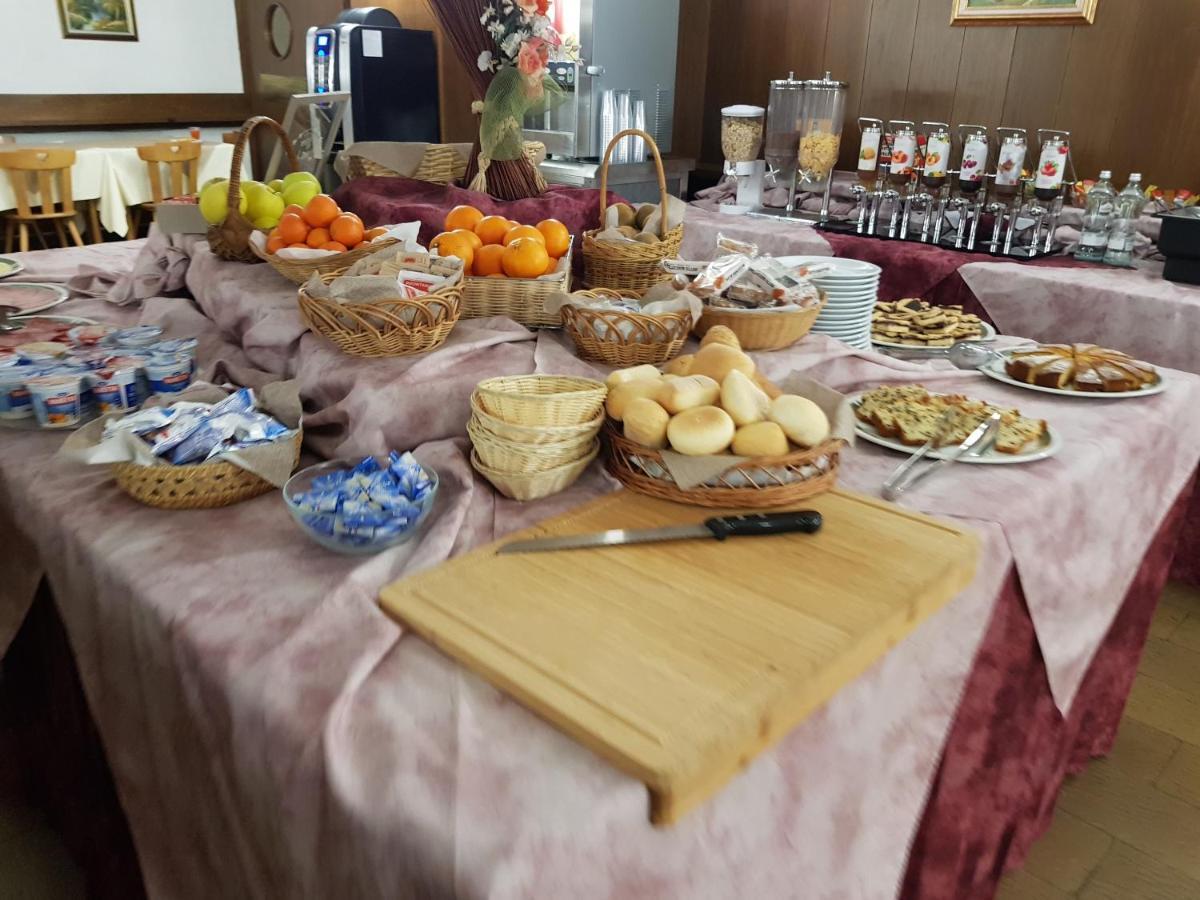 Hotel Alle Tre Baite سانتا كاترينا فالفورفا المظهر الخارجي الصورة