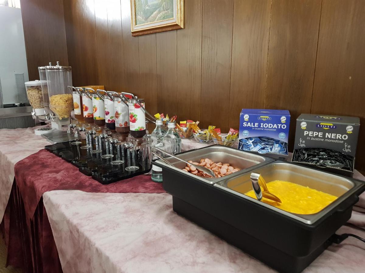 Hotel Alle Tre Baite سانتا كاترينا فالفورفا المظهر الخارجي الصورة